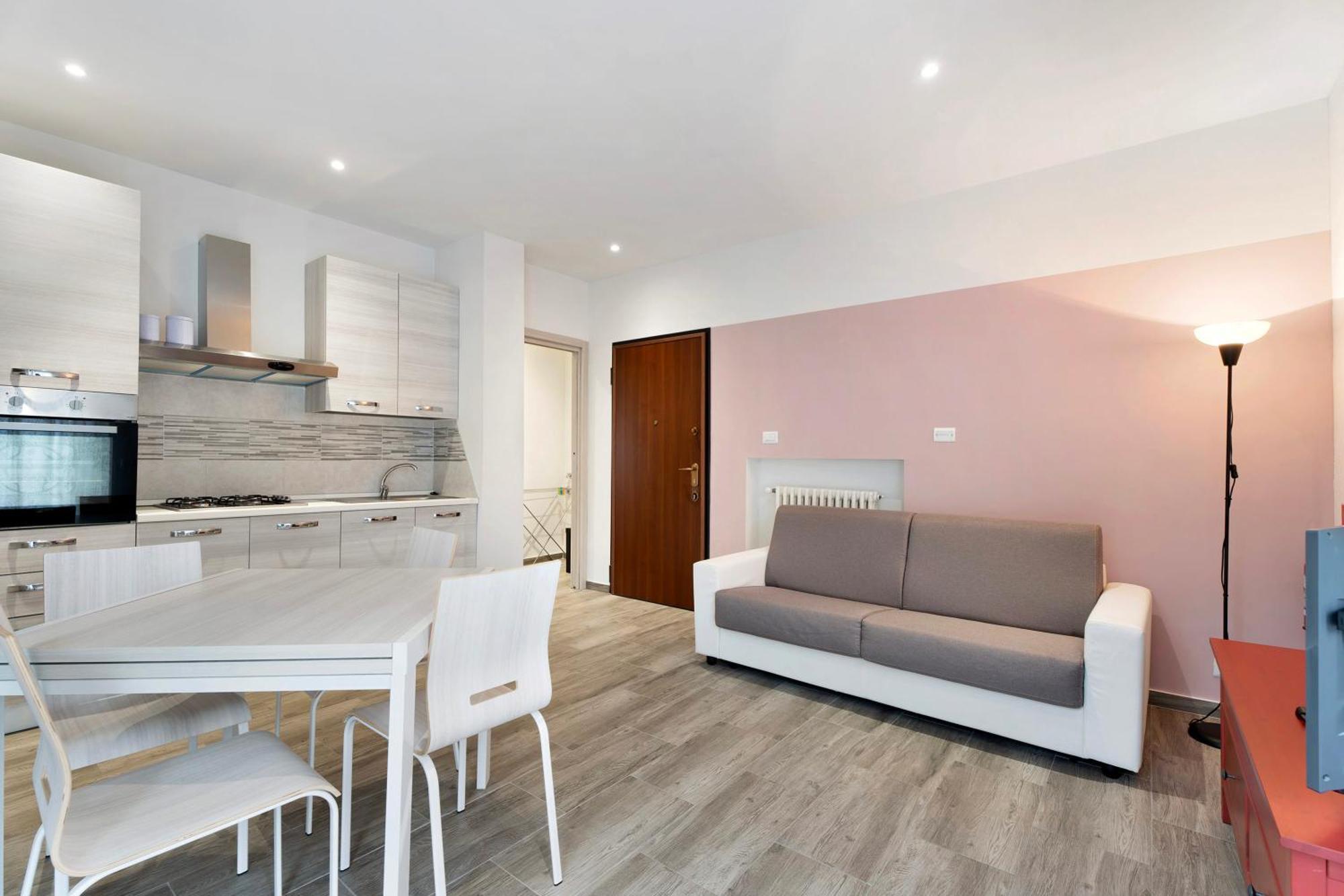 Sweet Home Apartments Peperoncino Arona Exterior photo